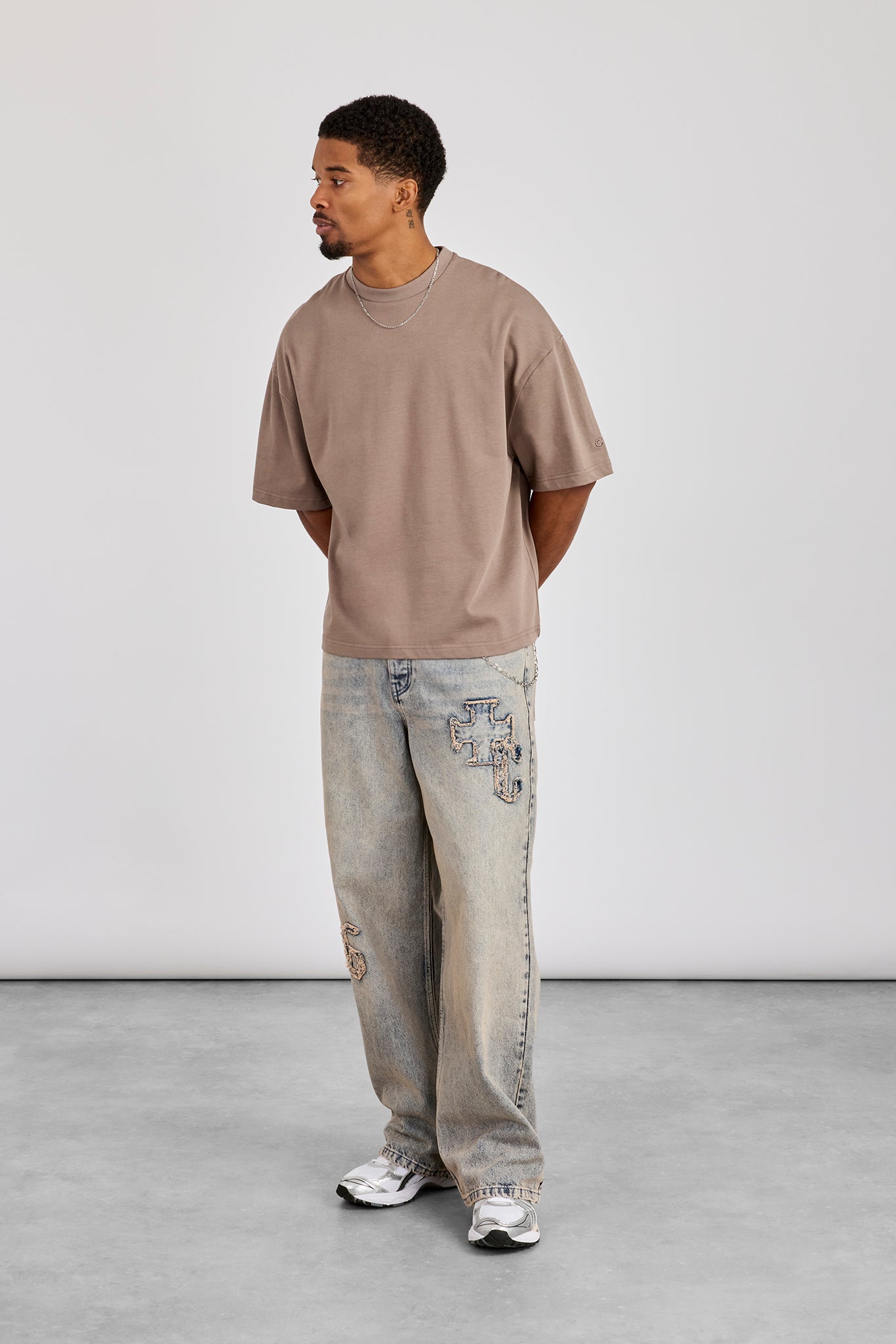 Baggy Applique Jean - Antique Wash